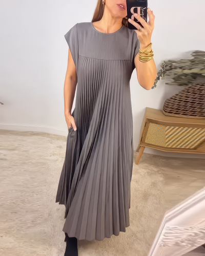 Joëlle | Classic and Cozy Dress