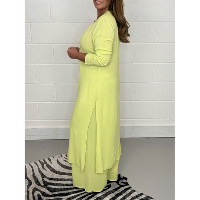Casey - Two-Piece Casual Set with V-Neck and Split