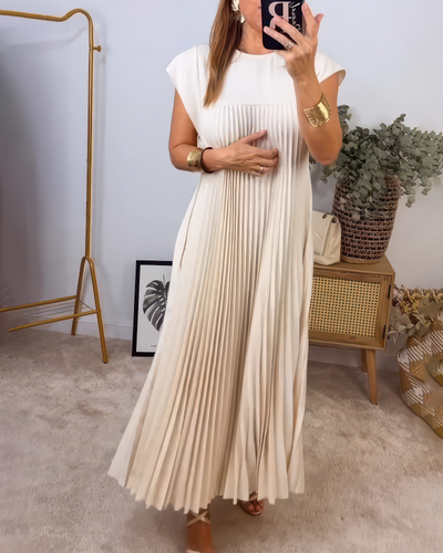 Joëlle | Classic and Cozy Dress