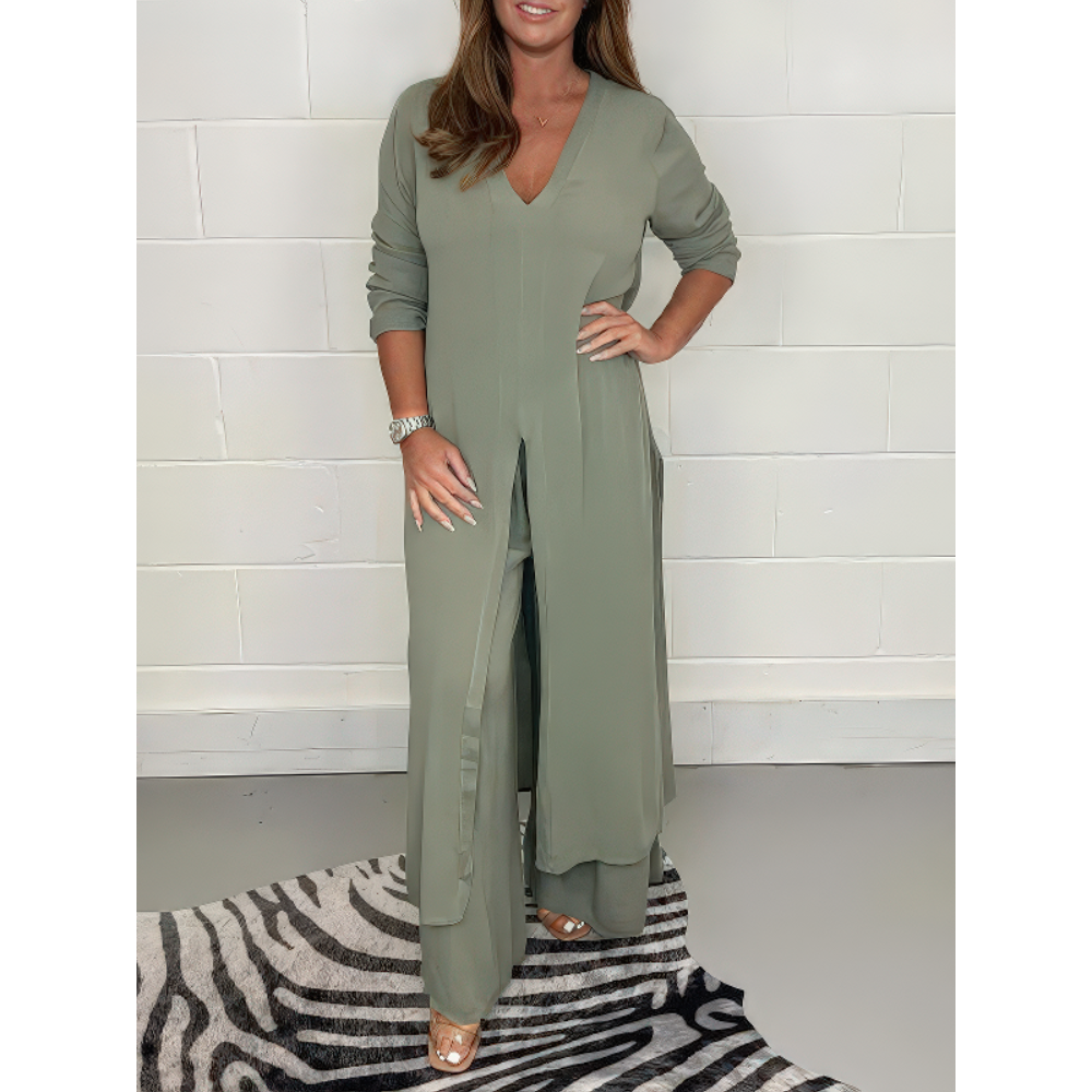 Casey - Two-Piece Casual Set with V-Neck and Split