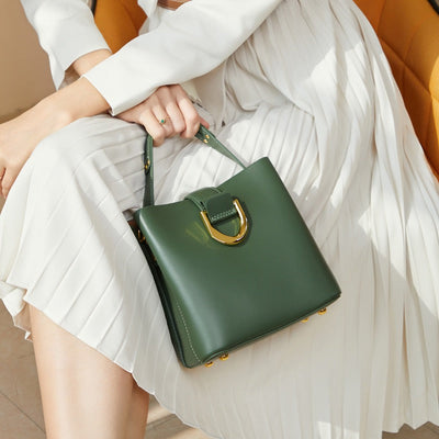 Women’s Genuine Leather Bucket Shoulder Bag – Large Capacity Crossbody for Daily Commute