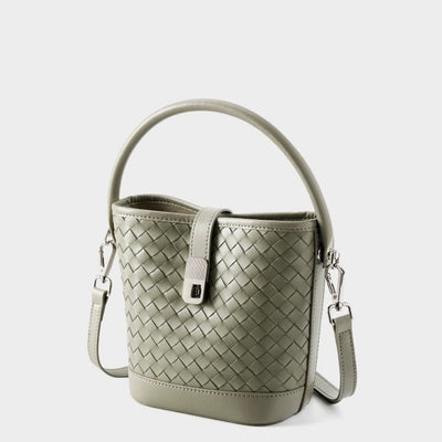 Women’s Genuine Sheepskin Woven Bucket Bag – Elegant Commuter Style