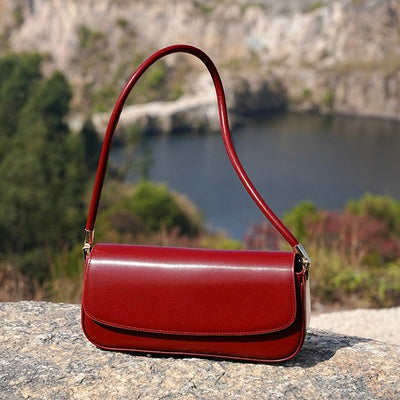 Women’s Genuine Leather Minimalist Saddle Tote – 2025 Commuter Edition