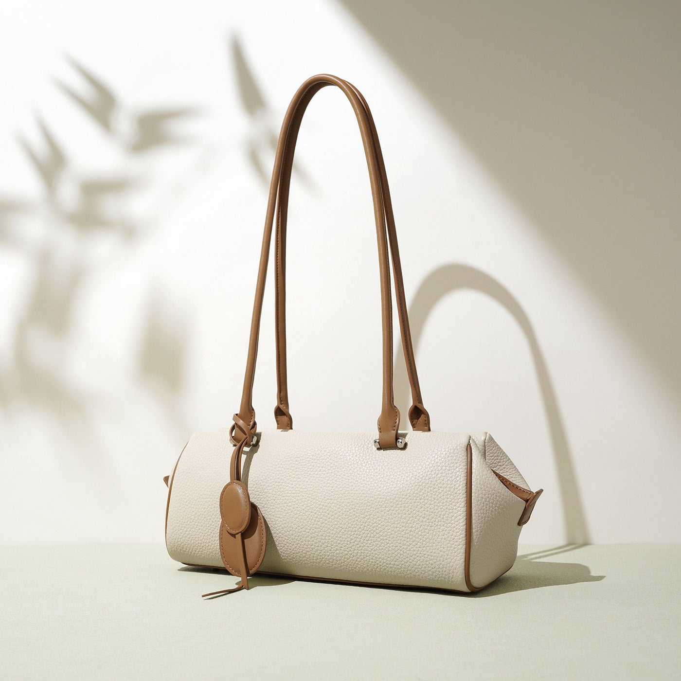 Women’s Genuine Leather Light Luxury Pendant Shoulder Handbag