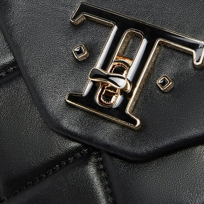 Women’s Genuine Leather Chain Shoulder Crossbody Bag in Commuter Chic Style