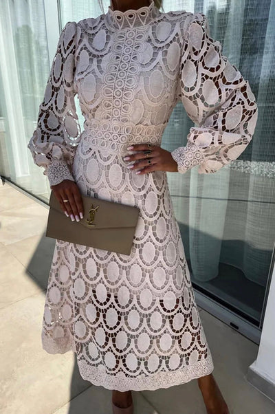 Elegant Lace Detail Midi Dress