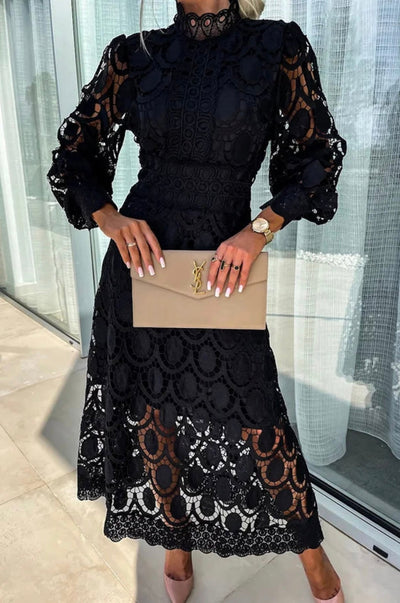 Elegant Lace Detail Midi Dress