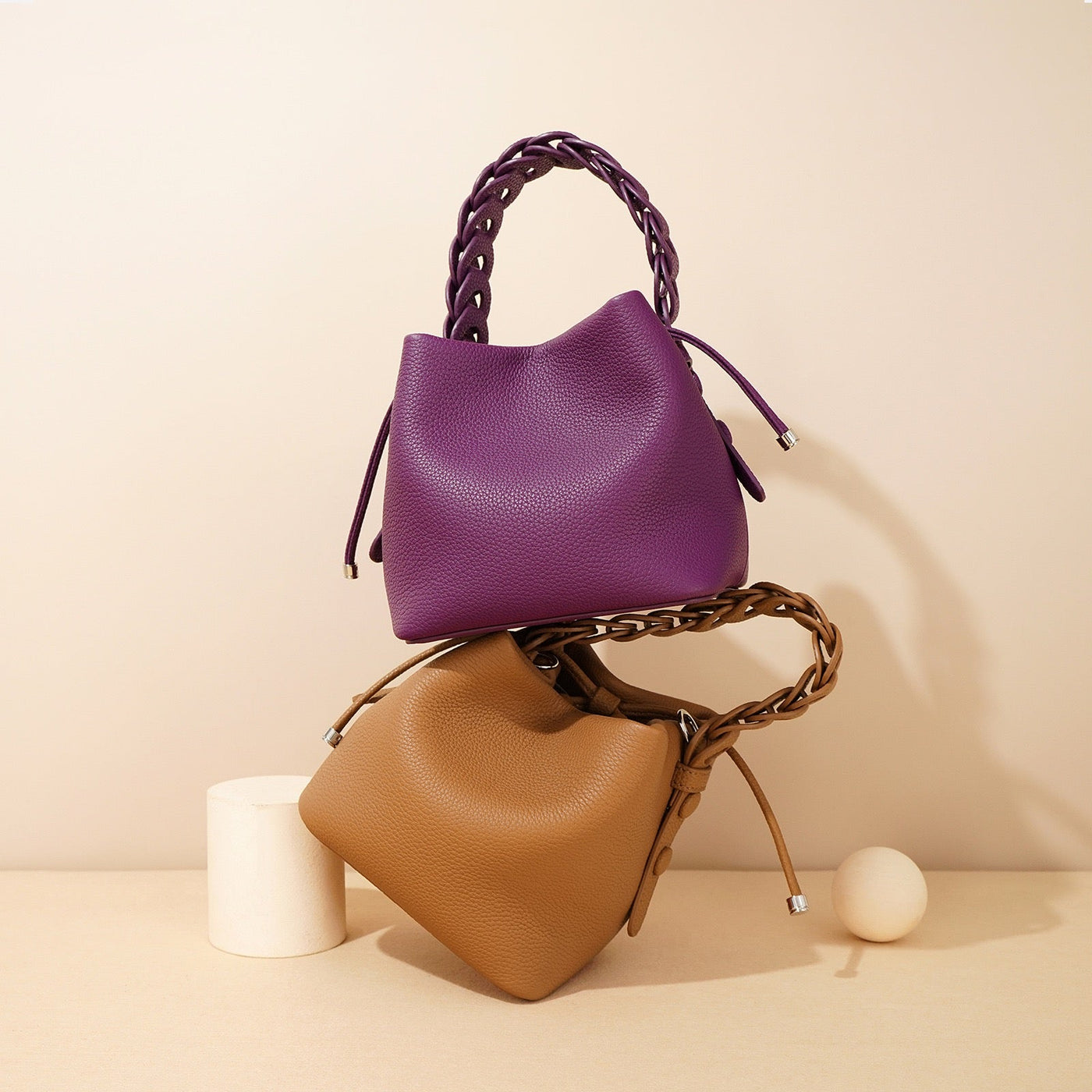 Women's Genuine Top-Grain Leather Versatile Commuting Bucket Bag Single-Shoulder Crossbody Elegant Handheld Bag