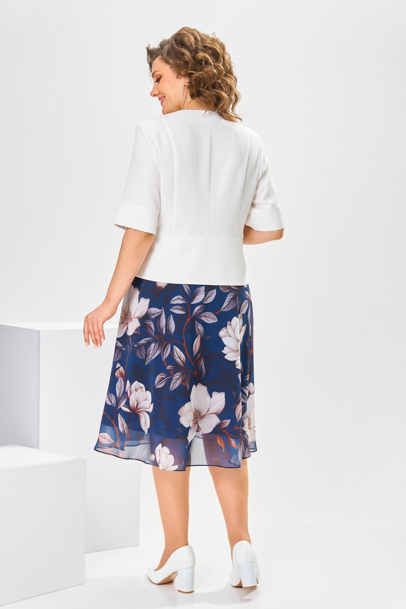 High-quality cotton and silk dress