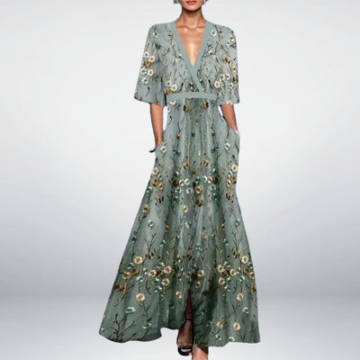AURELIA - CHIC AND SOPHISTICATED DRESS